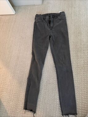Abercrombie & Fitch Women's Ultra High Rise Skinny Jeans in Charcoal Gray